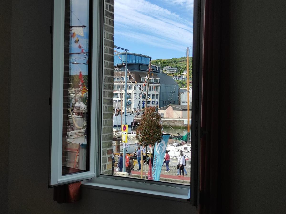 Le Reflet Des Voiles Face Au Port De Fecamp Lejlighed Eksteriør billede